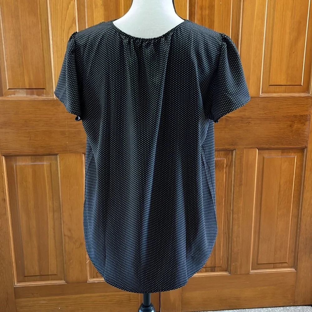 Black & Off-White Dot Blouse - Picture 3 of 4